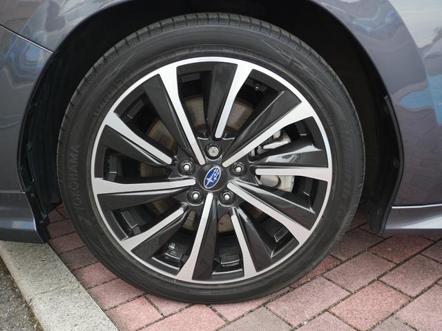 左フロントタイヤ