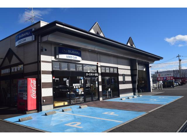 ＪＲ郡山駅より車で１５分県道１７号線沿い郡山警察署前にあります。