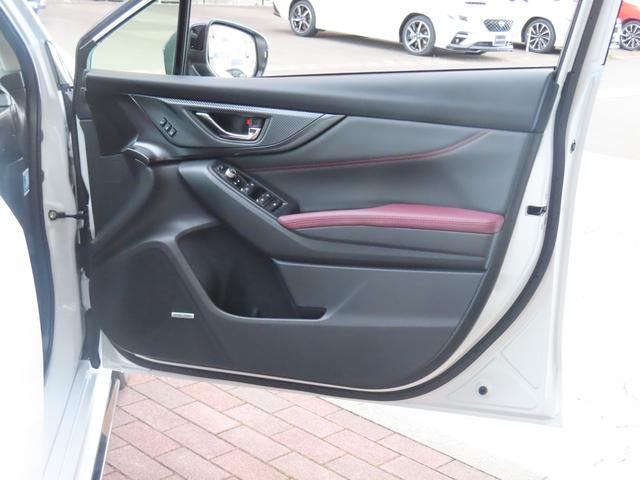 レヴォーグ ＳＴＩスポーツ　ＥＸ　ワンオーナー　１１．６インフォメーションセンターインフォメーションディスプレイ　ドライブレコーダー　フロントカメラ　サイドカメラ　８インチ純正アルミホイール（10枚目）