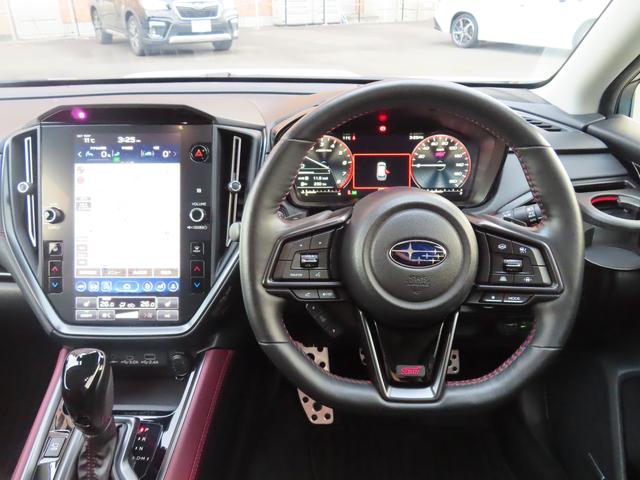 レヴォーグ ＳＴＩスポーツ　ＥＸ　ワンオーナー　１１．６インフォメーションセンターインフォメーションディスプレイ　ドライブレコーダー　フロントカメラ　サイドカメラ　８インチ純正アルミホイール（12枚目）