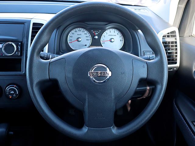 15Mオーセンティック 関東仕入れ 距離36000km スマートキー オートライト オートエアコン タイミングチェーン レベライザー3段階 オーディオ CD再生 電動格納ドアミラー スペアタイヤ有(17枚目)