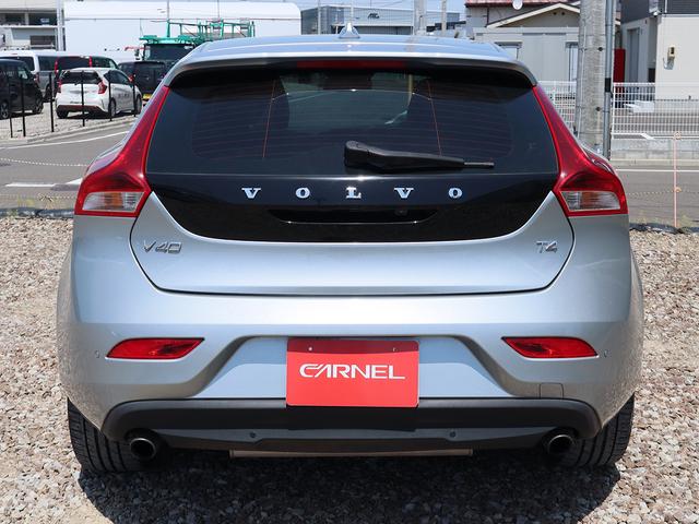 Ｖ４０ Ｔ４　ＳＥ　関東仕入れ　距離４１０００ｋｍ　Ｂｌｕｅｔｏｏｔｈ　フルセグ　バックカメラ　ＣＤ・ＤＶＤ再生　スマートキー　プッシュスタート　ＥＴＣ　オートライト　オートエアコン　シートヒーター　パワーシート（12枚目）