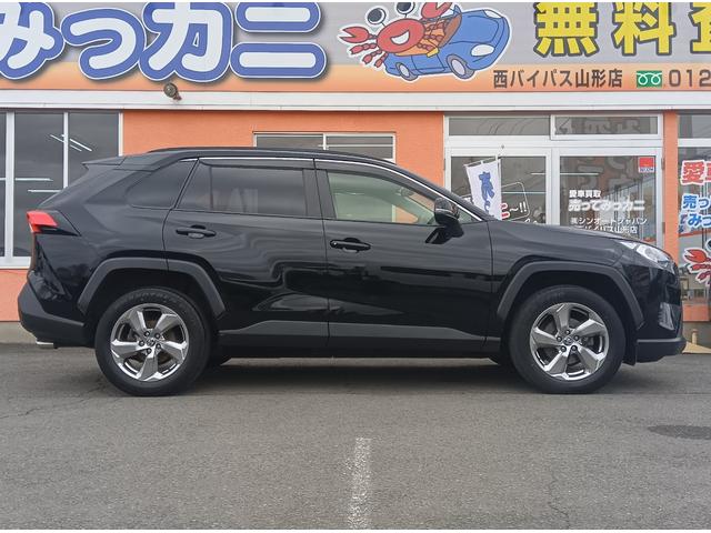ＲＡＶ４ Ｘ　ワンオーナー／トヨタセーフティセンス／ＰＣＳ／ＬＴＡ／ＲＳＡ／ＡＨＢ／ＴＶ／バックモニター／ＥＴＣ／ドラレコ／クルーズコントロール／ルーフレール／純正１８インチアルミ／プッシュスタート／スマートキー（5枚目）