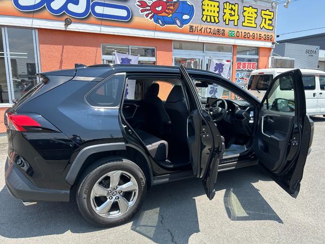 ＲＡＶ４ Ｘ　ワンオーナー／トヨタセーフティセンス／ＰＣＳ／ＬＴＡ／ＲＳＡ／ＡＨＢ／ＴＶ／バックモニター／ＥＴＣ／ドラレコ／クルーズコントロール／ルーフレール／純正１８インチアルミ／プッシュスタート／スマートキー（17枚目）