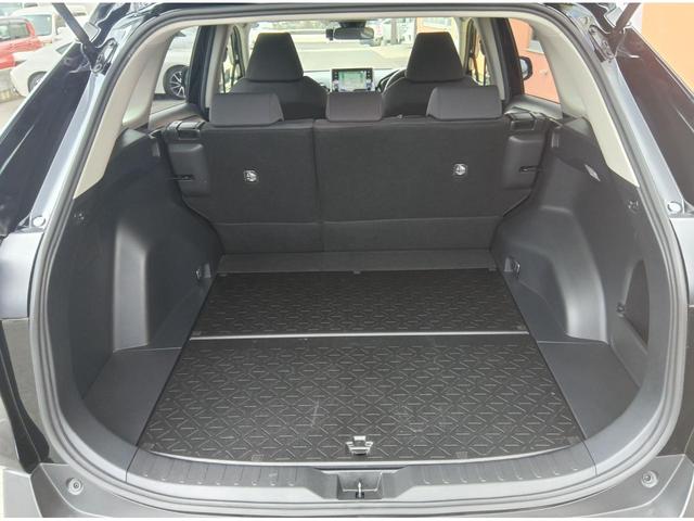 ＲＡＶ４ Ｘ　ワンオーナー／トヨタセーフティセンス／ＰＣＳ／ＬＴＡ／ＲＳＡ／ＡＨＢ／ＴＶ／バックモニター／ＥＴＣ／ドラレコ／クルーズコントロール／ルーフレール／純正１８インチアルミ／プッシュスタート／スマートキー（29枚目）