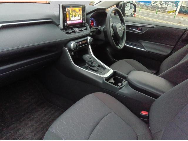 ＲＡＶ４ Ｘ　ワンオーナー／トヨタセーフティセンス／ＰＣＳ／ＬＴＡ／ＲＳＡ／ＡＨＢ／ＴＶ／バックモニター／ＥＴＣ／ドラレコ／クルーズコントロール／ルーフレール／純正１８インチアルミ／プッシュスタート／スマートキー（33枚目）
