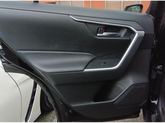 ＲＡＶ４ Ｘ　ワンオーナー／トヨタセーフティセンス／ＰＣＳ／ＬＴＡ／ＲＳＡ／ＡＨＢ／ＴＶ／バックモニター／ＥＴＣ／ドラレコ／クルーズコントロール／ルーフレール／純正１８インチアルミ／プッシュスタート／スマートキー（52枚目）