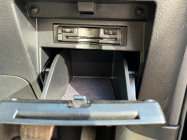 アルファード ２．５Ｇ４ＷＤ　ワンオーナー／セーフティセンス／クルコン／ＶＳＣ／アルパイン専用メモリナビ／ＴＶ／Ｂモニター／フリップダウンモニター／ＥＴＣ／両側Ｐスライド／レザーシート／電動シート／シートヒーター＆ベンチレーター（21枚目）