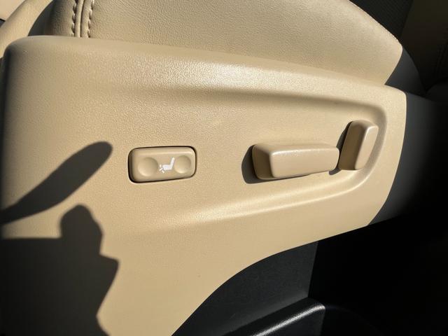 アルファード ２．５Ｇ４ＷＤ　ワンオーナー／セーフティセンス／クルコン／ＶＳＣ／アルパイン専用メモリナビ／ＴＶ／Ｂモニター／フリップダウンモニター／ＥＴＣ／両側Ｐスライド／レザーシート／電動シート／シートヒーター＆ベンチレーター（29枚目）