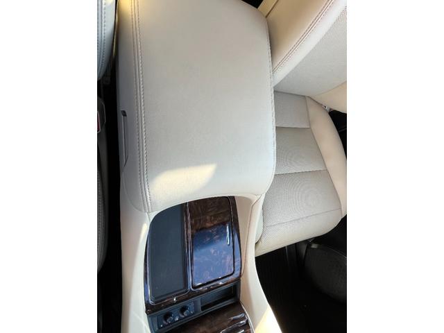 アルファード ２．５Ｇ４ＷＤ　ワンオーナー／セーフティセンス／クルコン／ＶＳＣ／アルパイン専用メモリナビ／ＴＶ／Ｂモニター／フリップダウンモニター／ＥＴＣ／両側Ｐスライド／レザーシート／電動シート／シートヒーター＆ベンチレーター（31枚目）