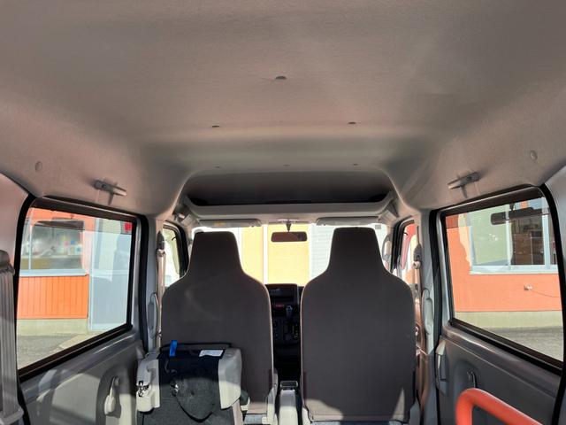 エブリイ 　車いす移動車　助手席側リアシート付／４ＷＤ／電動ウインチ付／禁煙車／キーレス／ワンオーナー（18枚目）