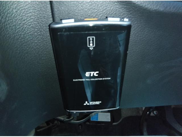 エスクード 1.64WD レーダーブレーキサポートII/ESP/クルコン/ディスプレイオーディオ/バックモニター/アイドリングストップ/ハーフレザー/シートヒーター/プッシュスタート/スマートキー/純正17インチ/LEDライト(14枚目)