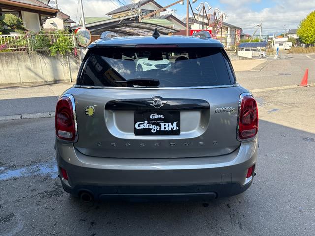 ＭＩＮＩ クーパーＳ　Ｅ　クロスオーバー　オール４　クーパーＳ　Ｅ　クロスオーバー　オール４　ＰＨＥＶ　４ＷＤ　充電コード付　クルーズコントロール　純正ナビ　Ｂｌｕｅｔｏｏｔｈ　バックカメラ　シートヒーター　電動バックドア　ＥＴＣ（9枚目）