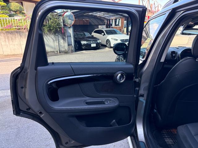 ＭＩＮＩ クーパーＳ　Ｅ　クロスオーバー　オール４　クーパーＳ　Ｅ　クロスオーバー　オール４　ＰＨＥＶ　４ＷＤ　充電コード付　クルーズコントロール　純正ナビ　Ｂｌｕｅｔｏｏｔｈ　バックカメラ　シートヒーター　電動バックドア　ＥＴＣ（43枚目）