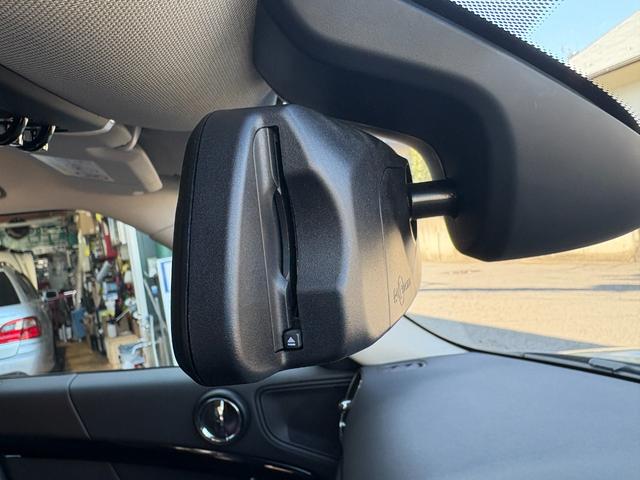 ＭＩＮＩ クーパーＳ　Ｅ　クロスオーバー　オール４　クーパーＳ　Ｅ　クロスオーバー　オール４　ＰＨＥＶ　４ＷＤ　充電コード付　クルーズコントロール　純正ナビ　Ｂｌｕｅｔｏｏｔｈ　バックカメラ　シートヒーター　電動バックドア　ＥＴＣ（51枚目）