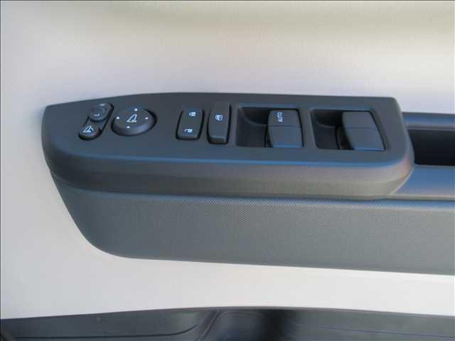 Ｎ－ＢＯＸ ベースグレード　届出済未使用車　４ＷＤ　両側電動スライドドア　シートヒーター　シートバックテーブル　ＵＳＢタイプＣ端子　ホンダセンシング　渋滞追従機能付アダプティブクルーズコントロール　ＬＥＤヘッド　オートハイビーム（51枚目）