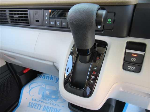 Ｎ－ＢＯＸ ベースグレード　届出済未使用車　４ＷＤ　両側電動スライドドア　シートヒーター　シートバックテーブル　ＵＳＢタイプＣ端子　ホンダセンシング　渋滞追従機能付アダプティブクルーズコントロール　ＬＥＤヘッド　オートハイビーム（63枚目）