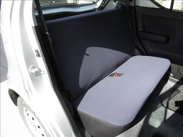 アルト Ｌ　禁煙車　メモリーナビ　デジタルテレビ　Ｂｌｕｅｔｏｏｔｈ　ＥＴＣ　シートヒーター　セーフティサポート　前後誤発進抑制機能　オートライト　ハイビームアシスト　ヘッドライトレベライザー　コーナーセンサー（15枚目）