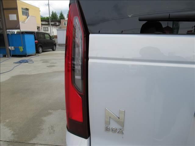 Ｎ－ＢＯＸ ベースグレード　届出済未使用車　コンフォートパッケージ　両側電動スライドドア　シートヒーター　シートバックテーブル　ドアミラーオート格納機能　後席左右アームレスト　渋滞追従機能付アダプティブクルーズコントロール（32枚目）