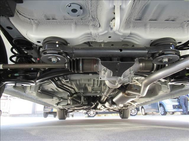 Ｎ－ＢＯＸ ベースグレード　届出済未使用車　４ＷＤ　両側電動スライドドア　シートヒーター　オートリトラミラー　シートバックテーブル　渋滞追従機能付アダプティブクルーズコントロール　　ホンダセンシングＬＥＤヘッド　オートハイビーム（13枚目）