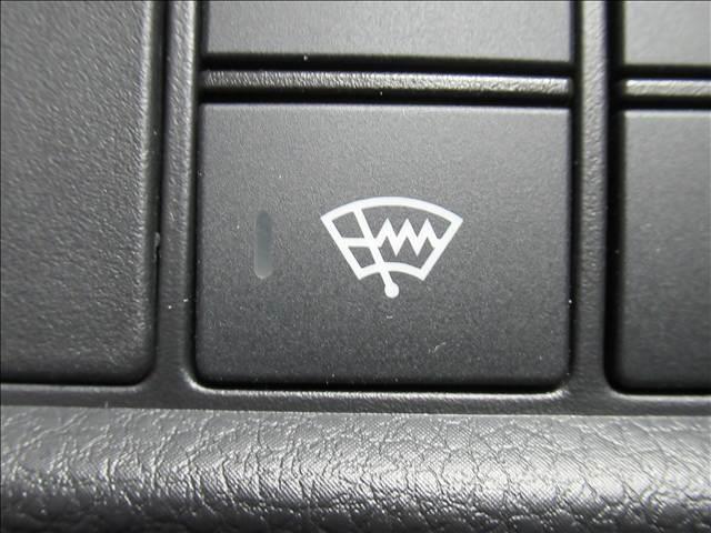 フィット ｅ：ＨＥＶホーム　４ＷＤ　メモリーナビ　Ｂｌｕｅｔｏｏｔｈ　バックモニター　ＥＴＣ　ドライブレコーダー　寒冷地仕様　ホンダセンシング　アダプティブクルーズコントロール　ＬＥＤヘッド　オートハイビーム　革巻ステアリング（47枚目）