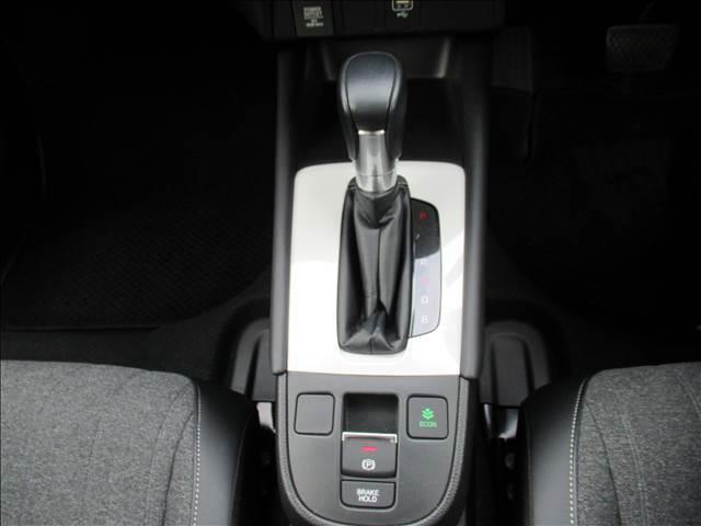 フィット ｅ：ＨＥＶホーム　４ＷＤ　メモリーナビ　Ｂｌｕｅｔｏｏｔｈ　バックモニター　ＥＴＣ　ドライブレコーダー　寒冷地仕様　ホンダセンシング　アダプティブクルーズコントロール　ＬＥＤヘッド　オートハイビーム　革巻きステアリング（57枚目）