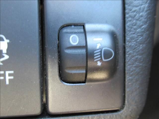 アルト Ｌ　禁煙車　セーフティサポート　デュアルセンサーブレーキサポート　オートライト　ハイビームアシスト　シートヒーター　ＥＴＣ　誤発進抑制機能　リアパーキングセンサー　ヘッドライトレベライザー（6枚目）