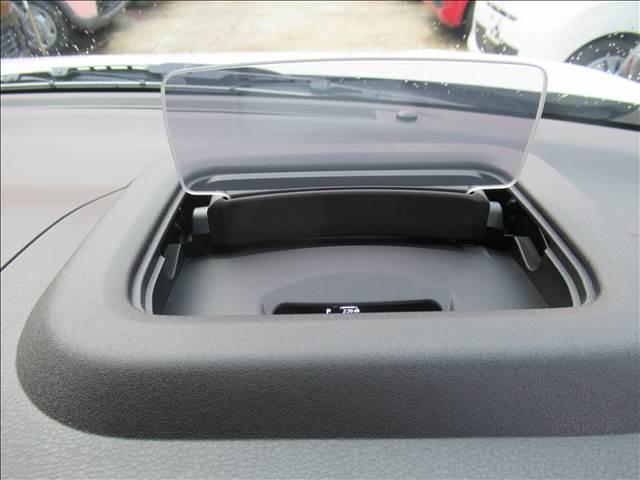 スペーシアカスタム ハイブリッドＸＳ　届出済未使用車　両側電動スライドドア　シートヒーター　アダプティブクルーズコントロール　純正１５インチアルミ　革巻ステアリング　ハーフレザーシート　マルチユースフラップ　サーキュレーター（7枚目）