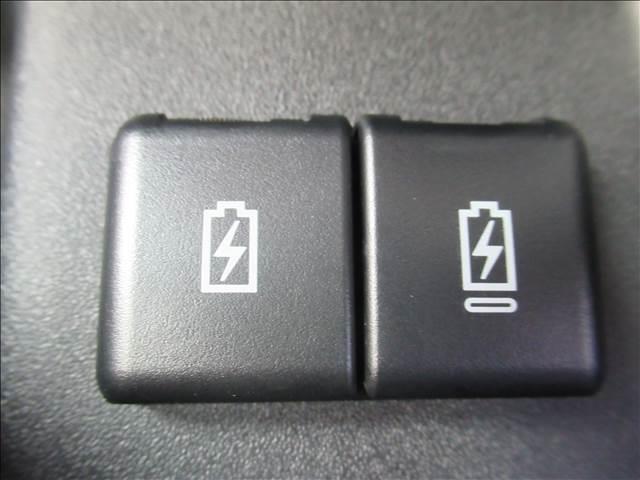 スペーシアカスタム ハイブリッドＸＳ　届出済未使用車　両側電動スライドドア　シートヒーター　アダプティブクルーズコントロール　純正１５インチアルミ　革巻ステアリング　ハーフレザーシート　マルチユースフラップ　サーキュレーター（72枚目）