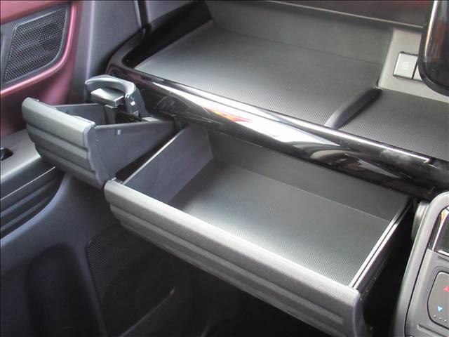 スペーシアカスタム ハイブリッドＸＳ　届出済未使用車　両側電動スライドドア　シートヒーター　アダプティブクルーズコントロール　純正１５インチアルミ　革巻ステアリング　ハーフレザーシート　マルチユースフラップ　サーキュレーター（73枚目）