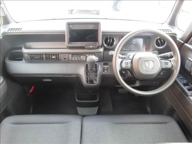 Ｎ－ＢＯＸカスタム Ｎ－ＢＯＸ　ＣＵＳＴＯＭ　届出済未使用車　４ＷＤ　電動スライドドア　シートヒーター　渋滞追従機能付アダプティブクルーズコントロール　ホンダセンシング　純正１４インチアルミ　フルＬＥＤヘッドランプ　ロールサンシェード（2枚目）