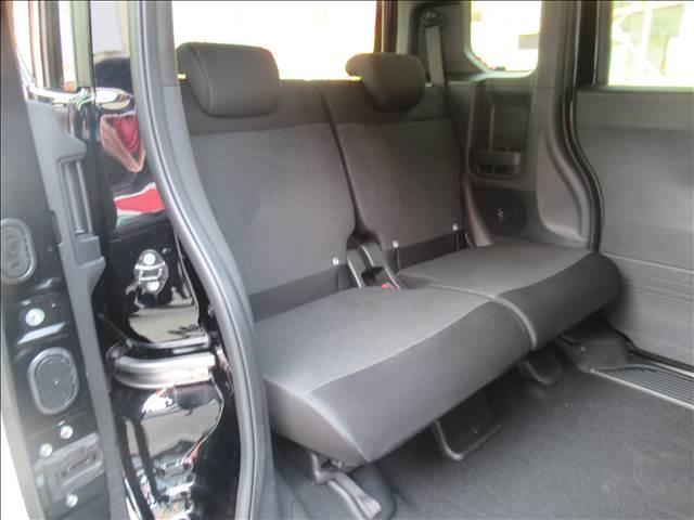 Ｎ－ＢＯＸカスタム Ｎ－ＢＯＸ　ＣＵＳＴＯＭ　届出済未使用車　４ＷＤ　電動スライドドア　シートヒーター　渋滞追従機能付アダプティブクルーズコントロール　ホンダセンシング　純正１４インチアルミ　フルＬＥＤヘッドランプ　ロールサンシェード（8枚目）