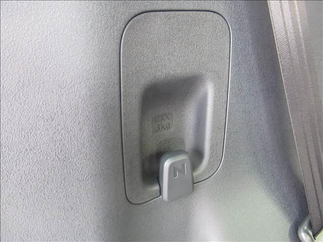 Ｎ－ＢＯＸカスタム Ｎ－ＢＯＸ　ＣＵＳＴＯＭ　届出済未使用車　４ＷＤ　電動スライドドア　シートヒーター　渋滞追従機能付アダプティブクルーズコントロール　ホンダセンシング　純正１４インチアルミ　フルＬＥＤヘッドランプ　ロールサンシェード（36枚目）