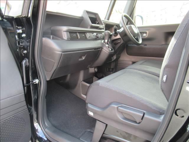 Ｎ－ＢＯＸカスタム Ｎ－ＢＯＸ　ＣＵＳＴＯＭ　届出済未使用車　４ＷＤ　電動スライドドア　シートヒーター　渋滞追従機能付アダプティブクルーズコントロール　ホンダセンシング　純正１４インチアルミ　フルＬＥＤヘッドランプ　ロールサンシェード（48枚目）