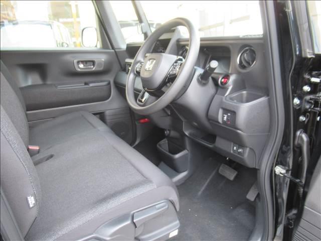 Ｎ－ＢＯＸカスタム Ｎ－ＢＯＸ　ＣＵＳＴＯＭ　届出済未使用車　４ＷＤ　電動スライドドア　シートヒーター　渋滞追従機能付アダプティブクルーズコントロール　ホンダセンシング　純正１４インチアルミ　フルＬＥＤヘッドランプ　ロールサンシェード（55枚目）