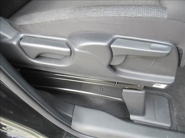 Ｎ－ＢＯＸカスタム Ｎ－ＢＯＸ　ＣＵＳＴＯＭ　届出済未使用車　４ＷＤ　電動スライドドア　シートヒーター　渋滞追従機能付アダプティブクルーズコントロール　ホンダセンシング　純正１４インチアルミ　フルＬＥＤヘッドランプ　ロールサンシェード（56枚目）