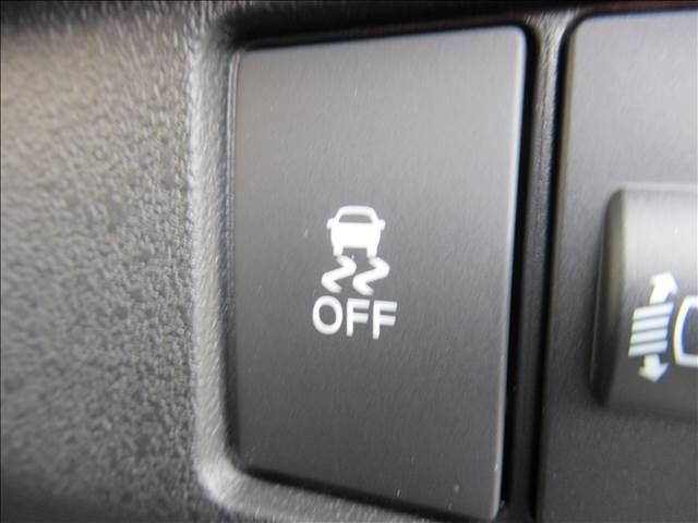 Ｎ－ＢＯＸカスタム Ｎ－ＢＯＸ　ＣＵＳＴＯＭ　届出済未使用車　４ＷＤ　電動スライドドア　シートヒーター　渋滞追従機能付アダプティブクルーズコントロール　ホンダセンシング　純正１４インチアルミ　フルＬＥＤヘッドランプ　ロールサンシェード（62枚目）