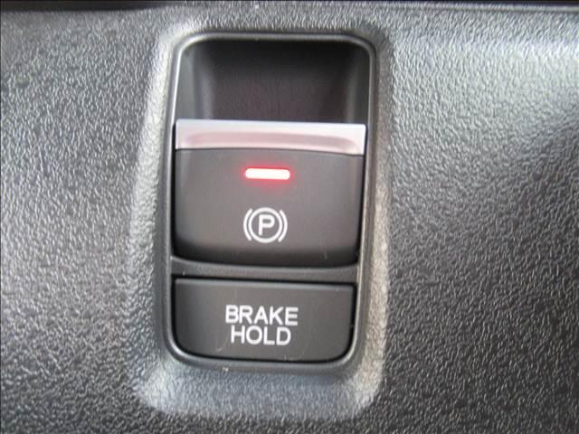 Ｎ－ＢＯＸカスタム Ｎ－ＢＯＸ　ＣＵＳＴＯＭ　届出済未使用車　４ＷＤ　電動スライドドア　シートヒーター　渋滞追従機能付アダプティブクルーズコントロール　ホンダセンシング　純正１４インチアルミ　フルＬＥＤヘッドランプ　ロールサンシェード（67枚目）