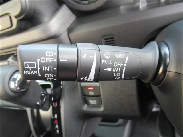 Ｎ－ＢＯＸカスタム Ｎ－ＢＯＸ　ＣＵＳＴＯＭ　届出済未使用車　４ＷＤ　電動スライドドア　シートヒーター　渋滞追従機能付アダプティブクルーズコントロール　ホンダセンシング　純正１４インチアルミ　フルＬＥＤヘッドランプ　ロールサンシェード（69枚目）