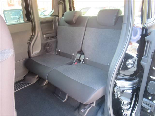 Ｎ－ＢＯＸカスタム ベースグレード　届出済未使用車　４ＷＤ　電動スライドドア　シートヒーター　渋滞追従付アダプティブクルーズコントロール　ホンダセンシング　ＬＥＤヘッドランプ　オートハイビーム　ブレーキホールド　チップアップシート（8枚目）