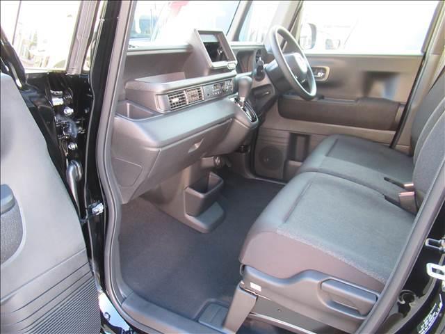 Ｎ－ＢＯＸカスタム ベースグレード　届出済未使用車　４ＷＤ　電動スライドドア　シートヒーター　渋滞追従付アダプティブクルーズコントロール　ホンダセンシング　ＬＥＤヘッドランプ　オートハイビーム　ブレーキホールド　チップアップシート（45枚目）