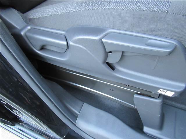 Ｎ－ＢＯＸカスタム ベースグレード　届出済未使用車　４ＷＤ　電動スライドドア　シートヒーター　渋滞追従付アダプティブクルーズコントロール　ホンダセンシング　ＬＥＤヘッドランプ　オートハイビーム　ブレーキホールド　チップアップシート（56枚目）