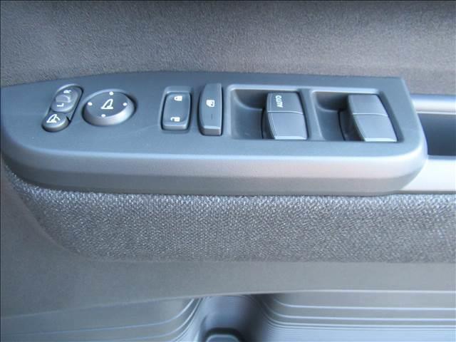 Ｎ－ＢＯＸカスタム ベースグレード　届出済未使用車　４ＷＤ　電動スライドドア　シートヒーター　渋滞追従付アダプティブクルーズコントロール　ホンダセンシング　ＬＥＤヘッドランプ　オートハイビーム　ブレーキホールド　チップアップシート（57枚目）