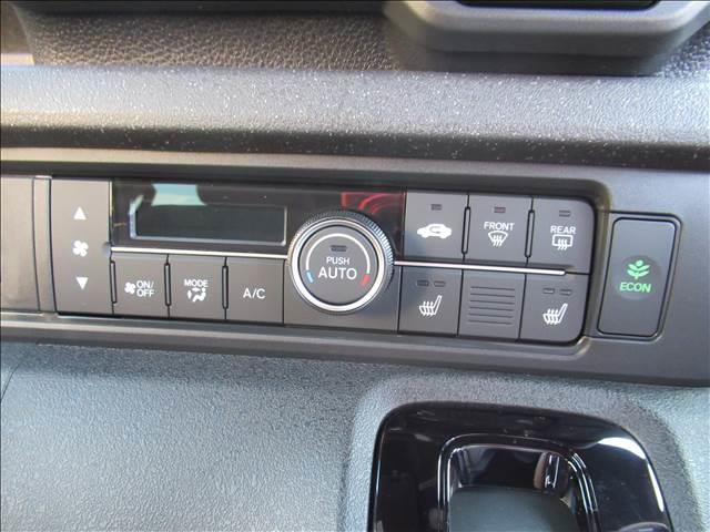 Ｎ－ＢＯＸカスタム ベースグレード　届出済未使用車　４ＷＤ　電動スライドドア　シートヒーター　渋滞追従付アダプティブクルーズコントロール　ホンダセンシング　ＬＥＤヘッドランプ　オートハイビーム　ブレーキホールド　チップアップシート（64枚目）