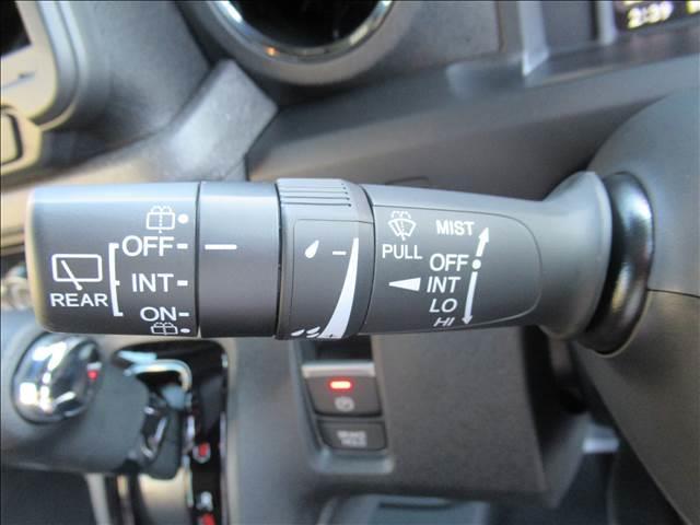 Ｎ－ＢＯＸカスタム ベースグレード　届出済未使用車　４ＷＤ　電動スライドドア　シートヒーター　渋滞追従付アダプティブクルーズコントロール　ホンダセンシング　ＬＥＤヘッドランプ　オートハイビーム　ブレーキホールド　チップアップシート（68枚目）