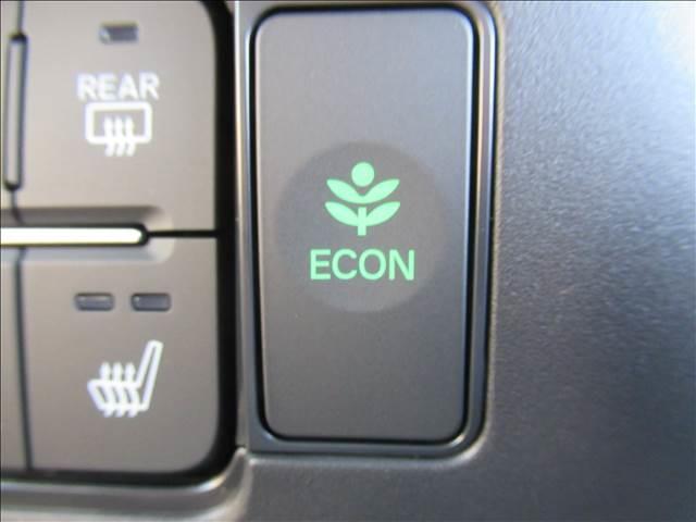 N-BOXカスタム ベースグレード 届出済未使用車 4WD 電動スライドドア シートヒーター 渋滞追従機能付アダプティブクルーズコントロール LEDヘッドランプ オートハイビーム ホンダセンシング 純正14インチAW チップアップシート(64枚目)