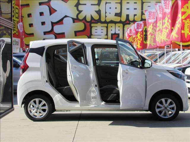 デイズ Ｘ　４ＷＤ　禁煙　純正９型ナビ　全方位モニター　フルセグ　Ｂｌｕｅｔｏｏｔｈ　純正前後ドライブレコーダー　シートヒーター　ＥＴＣ　ＬＥＤヘッドランプ　ステアリングスイッチ　純正１４インチアルミ（28枚目）