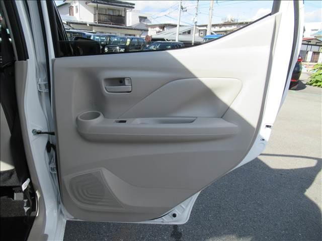 デイズ Ｓ　４ＷＤ　禁煙車　メモリーナビ　Ｂｌｕｅｔｏｏｔｈ　バックモニター　ドライブレコーダー　シートヒーター　ＵＳＢソケット　インテリジェントエマージェンシーブレーキ　オートライト　ハイビームアシスト（38枚目）