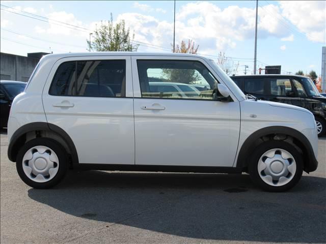 ふぃのの在庫をご覧いただきありがとうございます。総在庫台数６００台以上　届出済未使用車専門店でございます。ぜひ一度　　０１２０−１５３−４４０　までお問い合わせください。