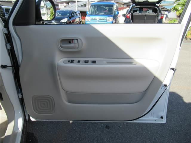 ふぃのの在庫をご覧いただきありがとうございます。総在庫台数６００台以上　届出済未使用車専門店でございます。ぜひ一度　　０１２０−１５３−４４０　までお問い合わせください。